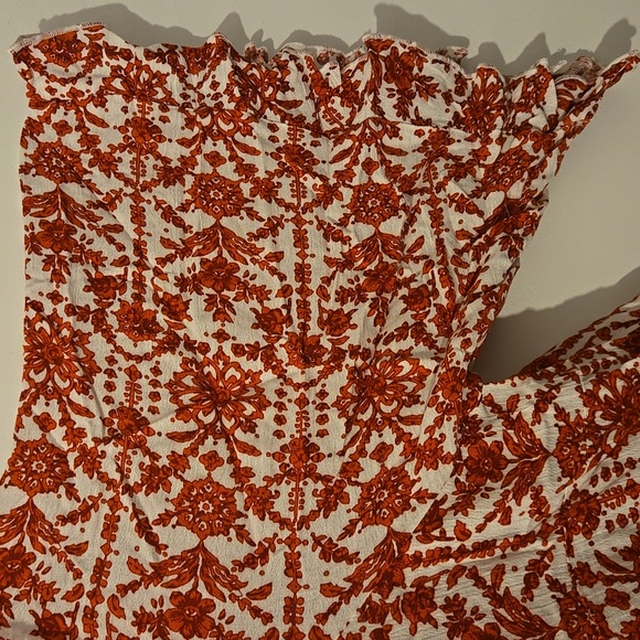 NWT Weekend by Suzanne Betro Boho Cold Shoulder Top in Red and White - Picture 3 of 7
